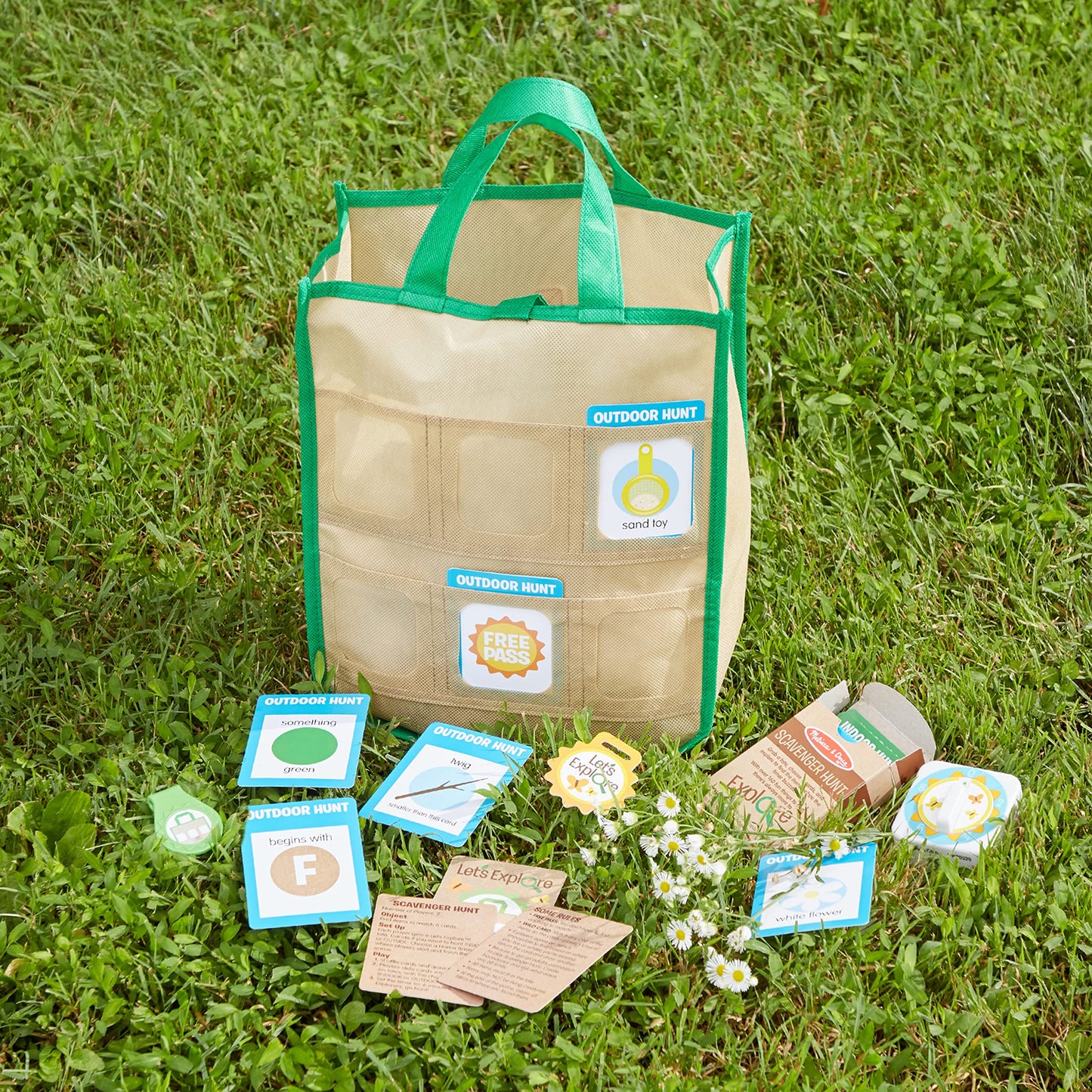 Melissa & Doug Let’s Explore Indoor/Outdoor Scavenger Hunt Play Set – 80 Double-Sided Cards - Indoor/Outdoor Activities For Kids, Seek And Find Games, Nature Scavenger Hunt Game For Kids Ages 4+