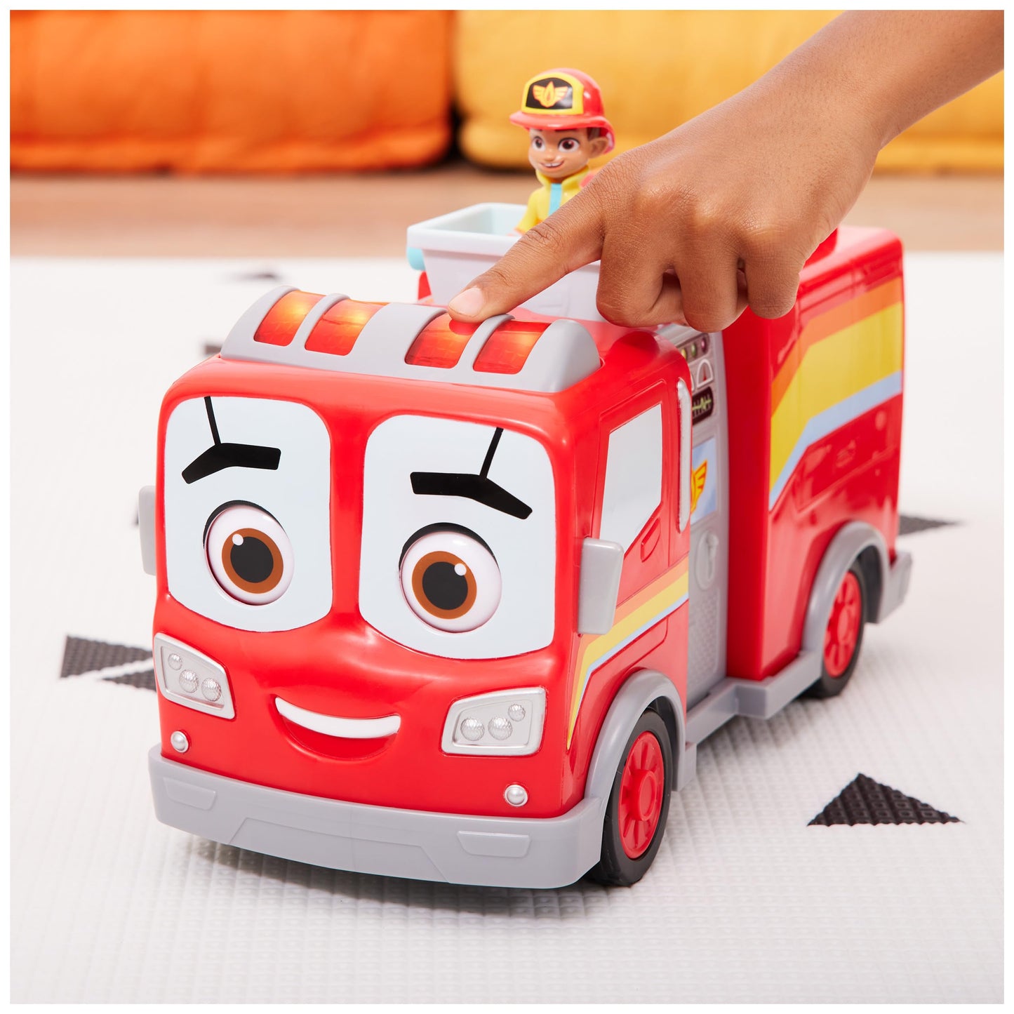 Disney Junior Firebuds, Bo & Flash Rescue Adventure Fire Truck with VROOMLINK, Lights, Sounds, Movements Kids Toys for Boys and Girls Ages 3+