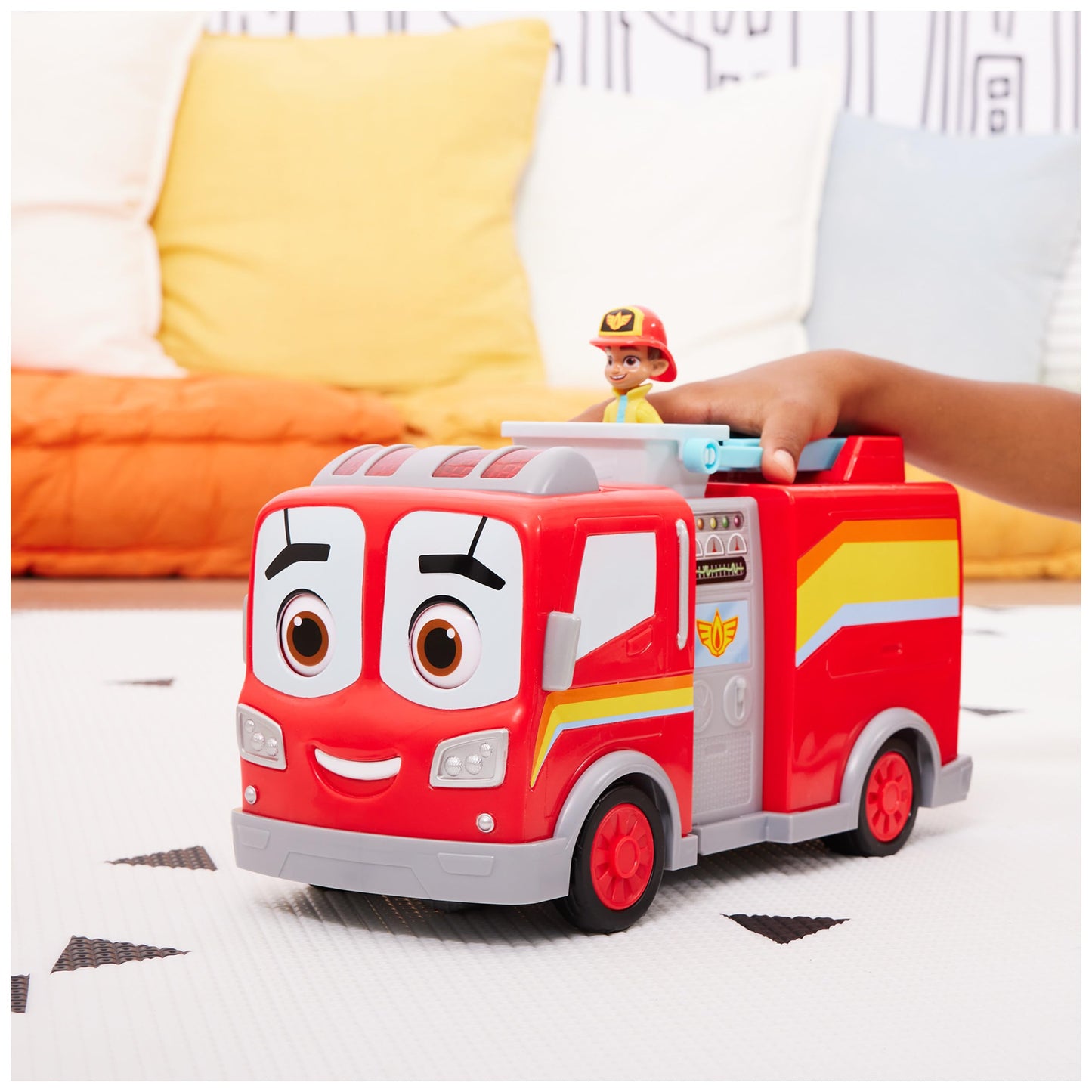 Disney Junior Firebuds, Bo & Flash Rescue Adventure Fire Truck with VROOMLINK, Lights, Sounds, Movements Kids Toys for Boys and Girls Ages 3+