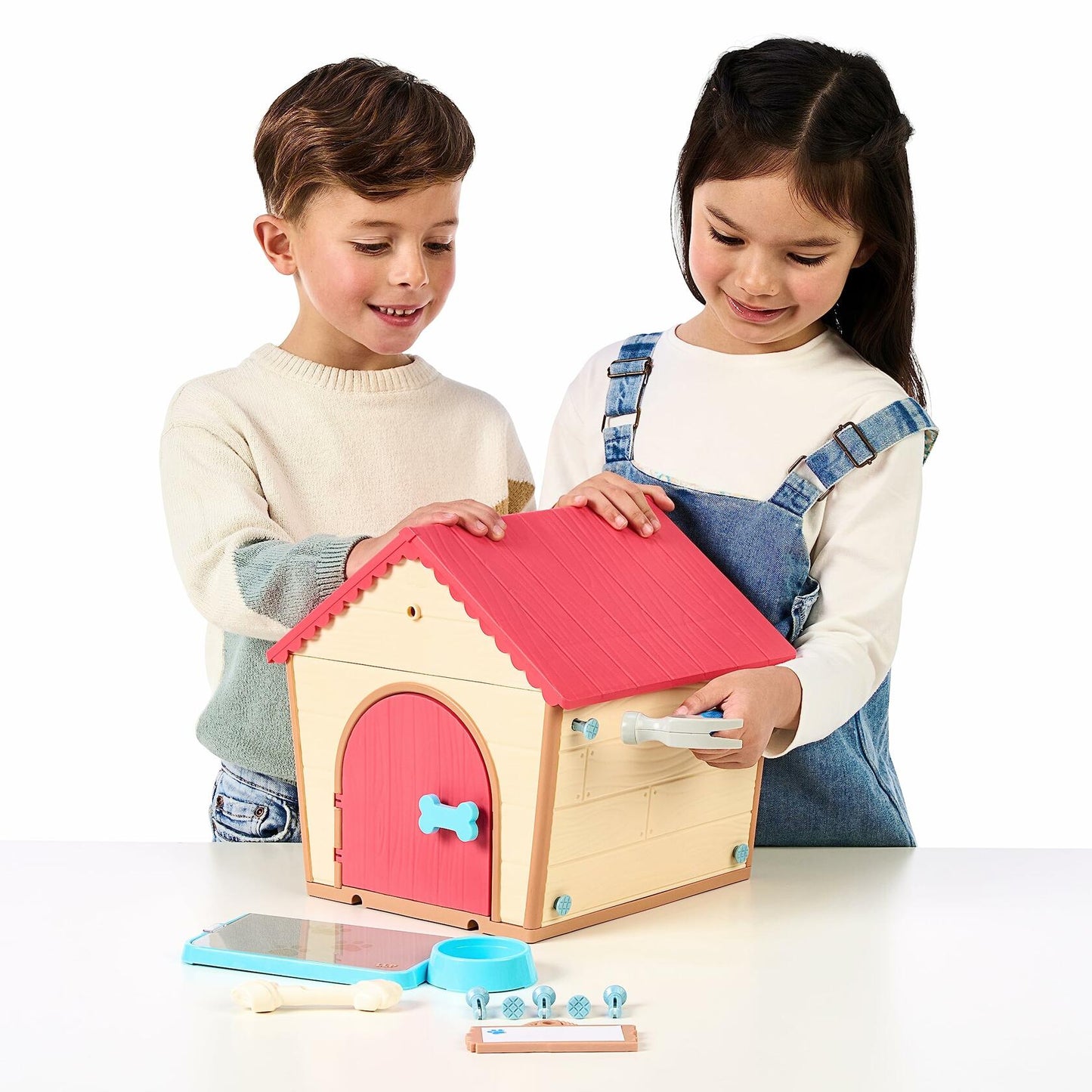 Little Live Pets My Puppy's Home Interactive Puppy and Kennel, 25+ Sounds and Reactions, Ages 5+