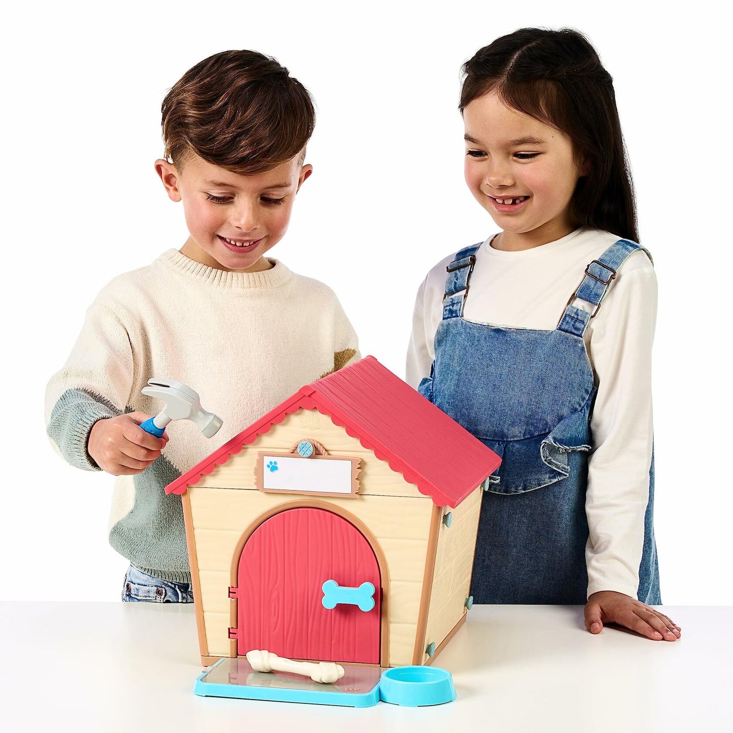 Little Live Pets My Puppy's Home Interactive Puppy and Kennel, 25+ Sounds and Reactions, Ages 5+