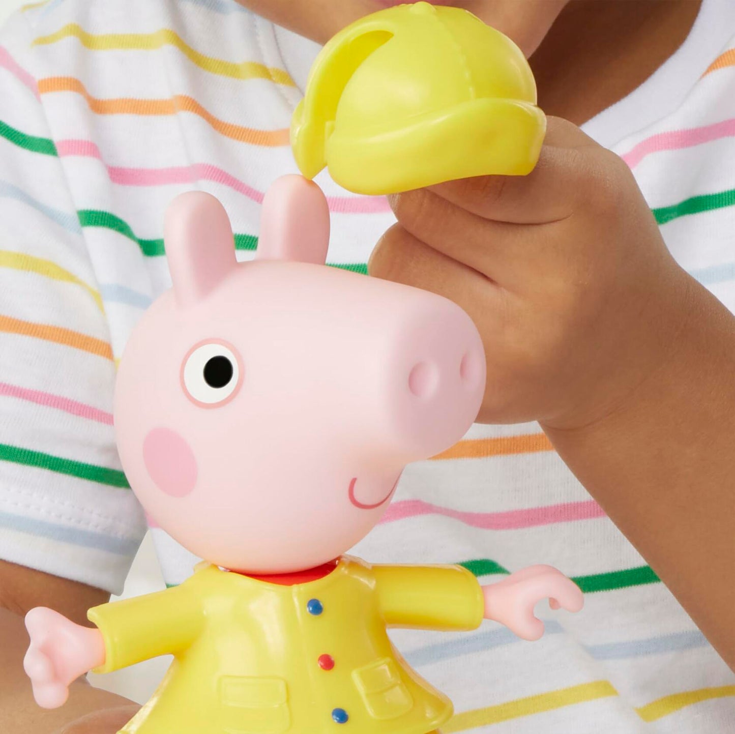 Peppa Pig Toys Peppa Pig Dress-Up 6 Figure with 6 Fashion Accessories, Preschool Toys, 3+