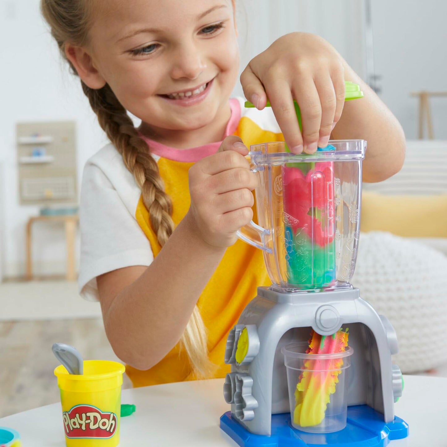 Play-Doh Swirlin' Smoothies Toy Blender Playset, Play Kitchen Appliances for Ages 3+